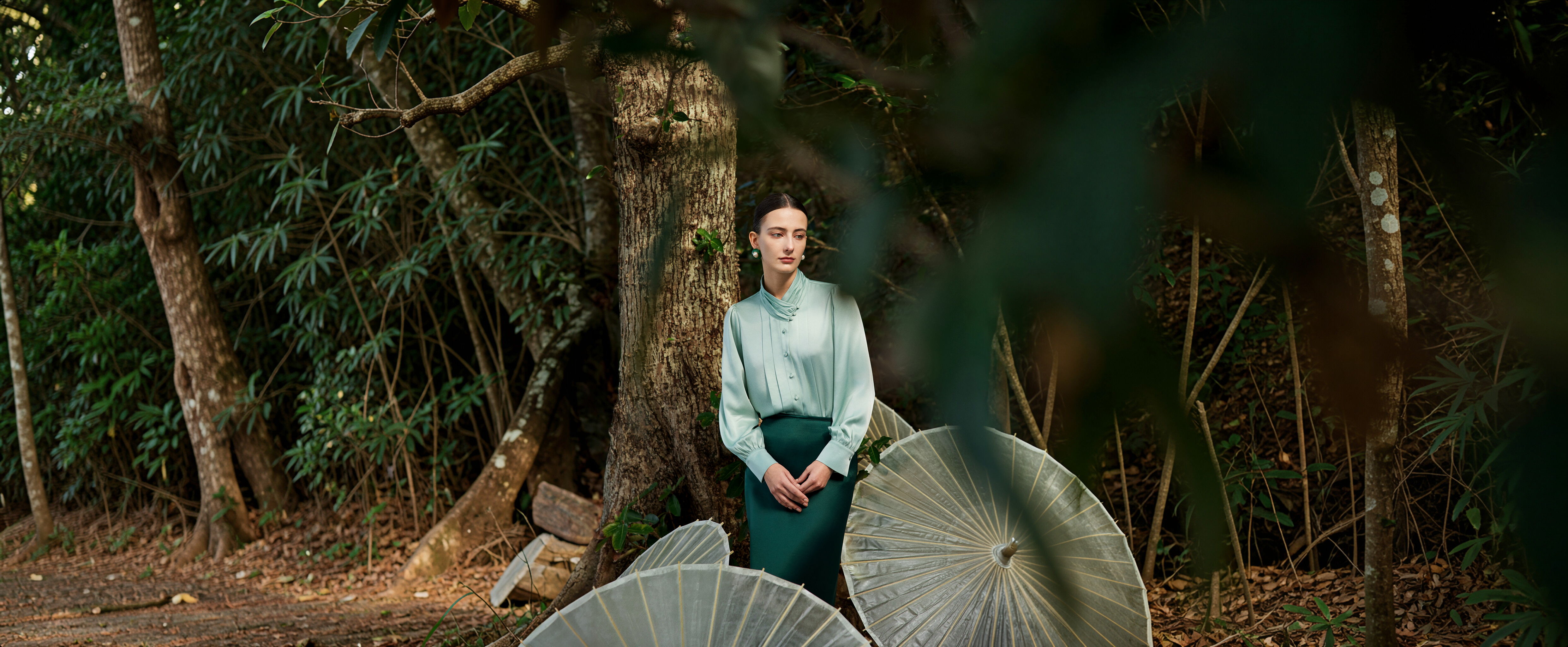 春夏秋冬怎么选择女装？不同季节女性穿衣的面料与搭配指南